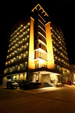 Отель Herald Suites Solana - Multiple Use Hotel  Манила